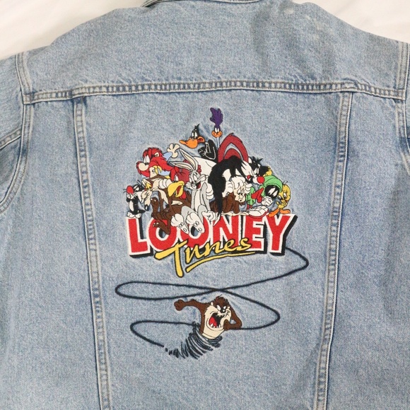 Warner Bros. Other - VTG 1997 LOONEY Tunes Warner Bros Denim Jacket Sz M